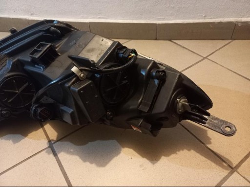 HYUNDAI IX20 IX-20 10- LAMPA FAR LIJEVA STRANA PREDNJA