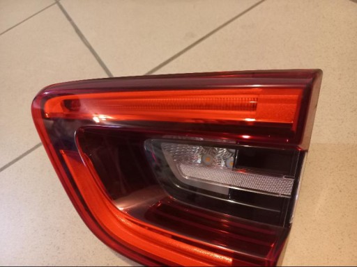 RENAULT KADJAR REDIZAJN LAMPA FAR ZADNJA  ZADNJI DESNA STRANA W GEPEKA