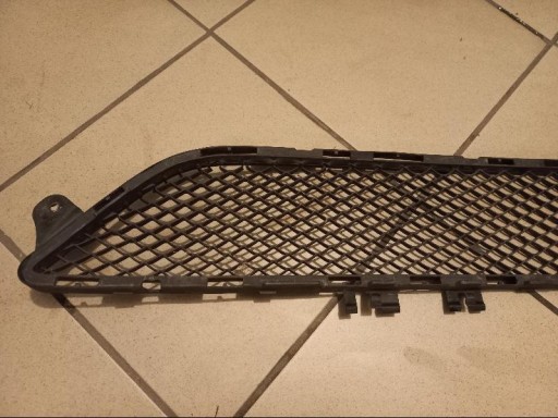 MREŽICA SREDNJA BRANIKA MERCEDES E W212 A212 REDIZAJN