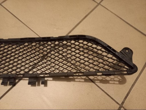 MREŽICA SREDNJA BRANIKA MERCEDES E W212 A212 REDIZAJN