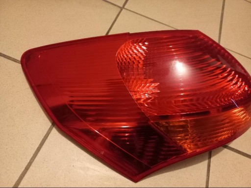 KIA VENGA LAMPA FAR ZADNJA  ZADNJI LIJEVA STRANA