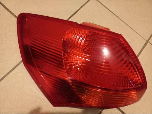 KIA VENGA LAMPA FAR ZADNJA  ZADNJI LIJEVA STRANA