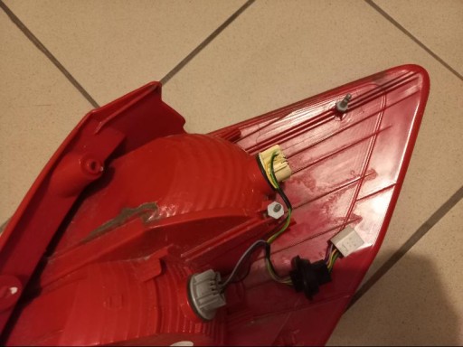 KIA VENGA LAMPA FAR ZADNJA  ZADNJI LIJEVA STRANA