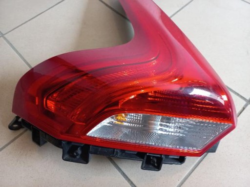 VOLVO V40 V-40 XC40 LED LAMPA FAR ZADNJA ZADNJI LIJEVA STRANA VOLVO V40 V-40 XC40 LED LAMPA FAR ZADNJA ZADNJI LIJEVA STRANA