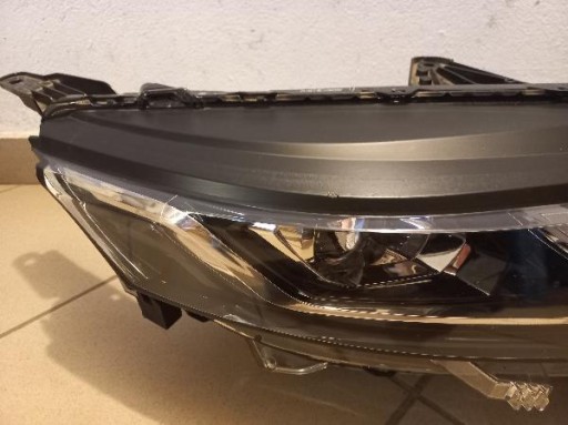 MITSUBISHI L200 FULL LED LAMPA FAR PREDNJA STRANA DESNA