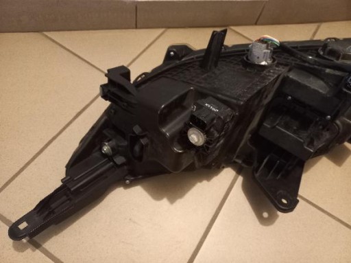 MITSUBISHI L200 FULL LED LAMPA FAR PREDNJA STRANA DESNA