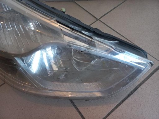 DACIA DOKKER LAMPA FAR PREDNJA STRANA DESNA