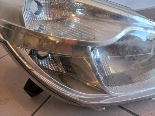 DACIA DOKKER LAMPA FAR PREDNJA STRANA DESNA
