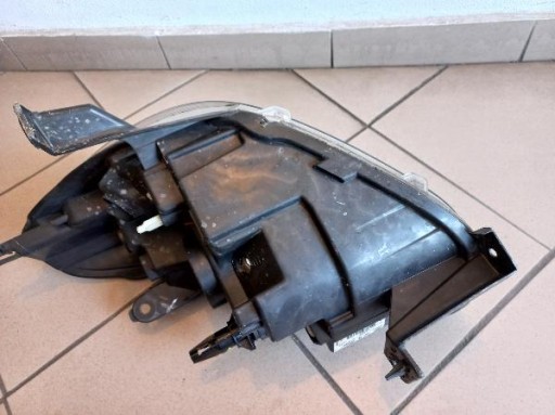DACIA DOKKER LAMPA FAR PREDNJA STRANA DESNA