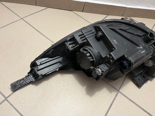 LAMPA FAR PREDNJA STRANA DESNA KIA RIO IV 4 17- 92102-H8 LAMPA FAR PREDNJA STRANA DESNA KIA RIO IV 4 17- 92102-H8
