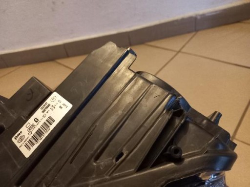 TOYOTA PROACE CITY VERSO LAMPA FAR LIJEVA STRANA PREDNJA TOYOTA PROACE CITY VERSO LAMPA FAR LIJEVA STRANA PREDNJA
