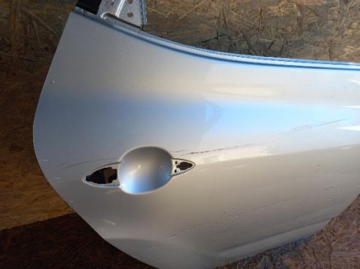 HYUNDAI IX20 IX-20 VRATA ZADNJA ZADNJI DESNA