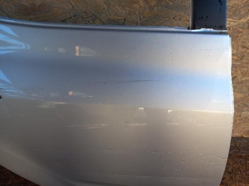 HYUNDAI IX20 IX-20 VRATA ZADNJA ZADNJI DESNA