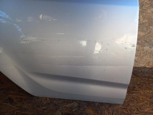 HYUNDAI IX20 IX-20 VRATA ZADNJA ZADNJI DESNA