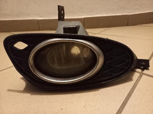 MAGLENKA PREDNJA STRANA DESNA MERCEDES CLS W169 W211