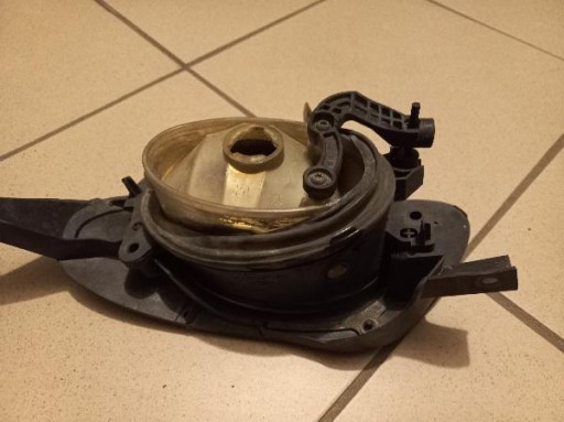 MAGLENKA PREDNJA STRANA DESNA MERCEDES CLS W169 W211
