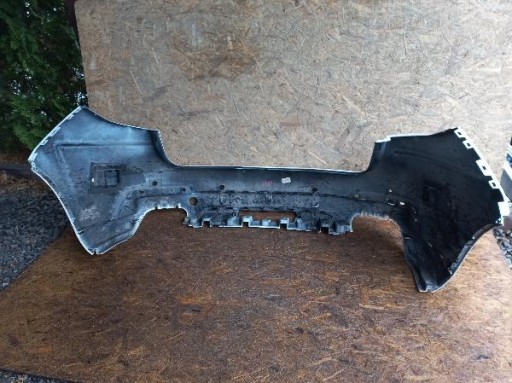 MASERATI LEVANTE LEWANTE BRANIK ZADNJI ZADNJA STRANA