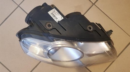 VW PASSAT B6 B-6 3C0 LAMPA FAR PREDNJA STRANA DESNA VW PASSAT B6 B-6 3C0 LAMPA FAR PREDNJA STRANA DESNA