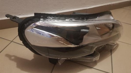 PEUGEOT EXPERT III 3 TRAVELER XENON LAMPA FAR PREDNJA STRANA DESNA PEUGEOT EXPERT III 3 TRAVELER XENON LAMPA FAR PREDNJA STRANA DESNA