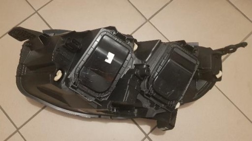 PEUGEOT EXPERT III 3 TRAVELER XENON LAMPA FAR PREDNJA STRANA DESNA PEUGEOT EXPERT III 3 TRAVELER XENON LAMPA FAR PREDNJA STRANA DESNA