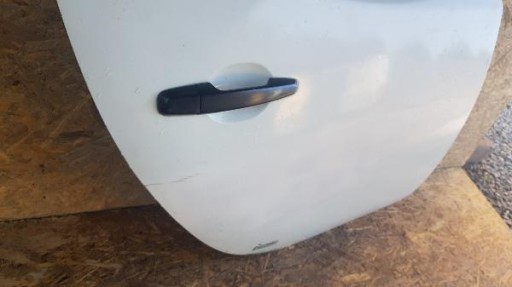 MITSUBISHI L200 L-200 VRATA ZADNJA STRANA MITSUBISHI L200 L-200 VRATA ZADNJA STRANA