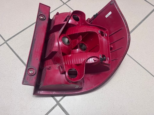 LAMPA FAR LIJEVA STRANA ZADNJA  ZADNJI SKODA YETI 5L0 09-
