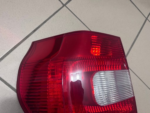 LAMPA FAR LIJEVA STRANA ZADNJA  ZADNJI SKODA YETI 5L0 09-