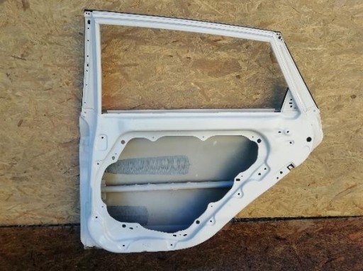 HYUNDAI I40 I-40 VRATA ZADNJA STRANA