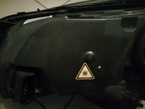 MERCEDES W221 221 A2218201439 LAMPA FAR PREDNJA STRANA