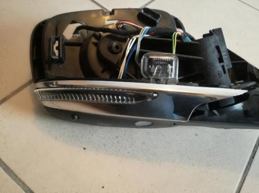 RENAULT KADJAR RETROVIZOR 19 PIN 963016100R RENAULT KADJAR RETROVIZOR 19 PIN 963016100R