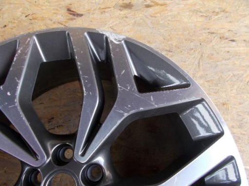 FELGA LAND ROVER VELAR 8,5JX21 ET45 ORIGINAL J8A2-1007-JA FELGA LAND ROVER VELAR 8,5JX21 ET45 ORIGINAL J8A2-1007-JA