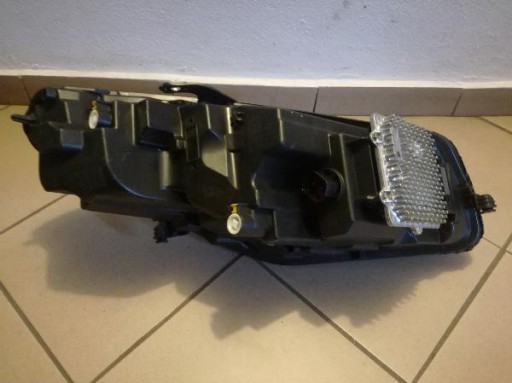 JAGUAR E PACE E-PACE LED LAMPA FAR PREDNJA STRANA LIJEVA JAGUAR E PACE E-PACE LED LAMPA FAR PREDNJA STRANA LIJEVA