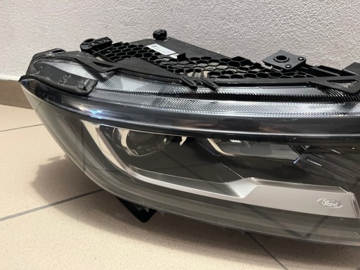 LAMPA FAR PREDNJA STRANA DESNA FORD TRANSIT TOURNEO CONNECT MK3 III 3 FULL LED