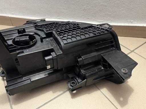 LAMPA FAR PREDNJA STRANA DESNA FORD TRANSIT TOURNEO CONNECT MK3 III 3 FULL LED