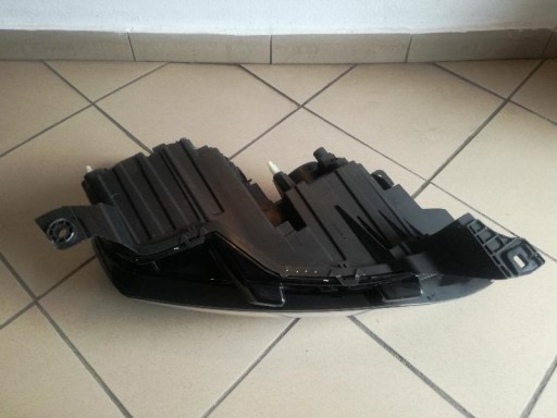 CITROEN DS3 DS-3 CROSSBACK LAMPA FAR PREDNJA STRANA
