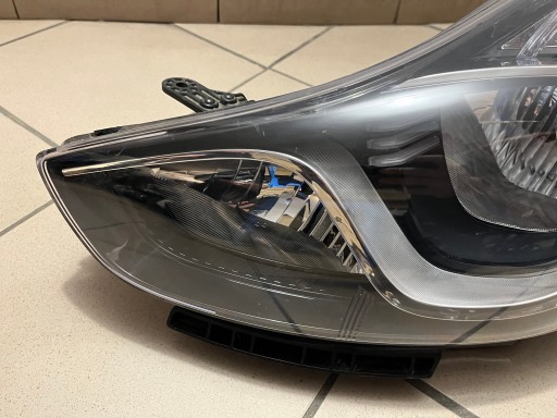 HYUNDAI IX20 IX-20 10- LAMPA FAR PREDNJA STRANA LIJEVA