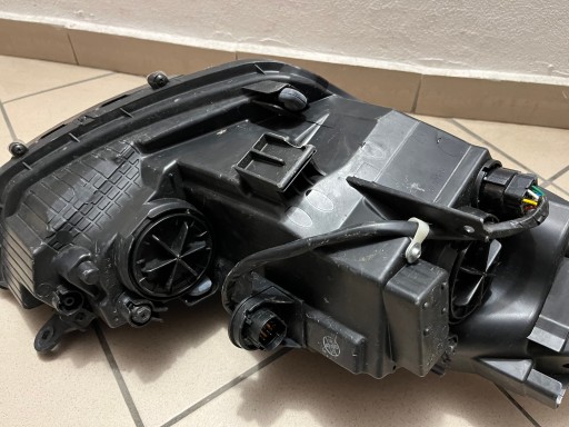 HYUNDAI IX20 IX-20 10- LAMPA FAR PREDNJA STRANA LIJEVA