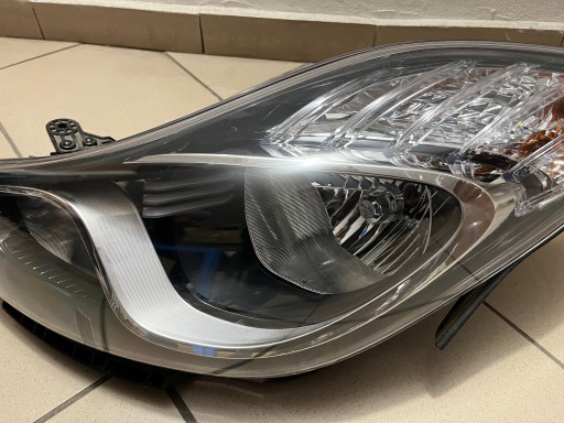 HYUNDAI IX20 IX-20 10- LAMPA FAR PREDNJA STRANA LIJEVA