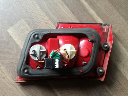 KIA MAGENTIS 01-04 LAMPA FAR ZADNJA  STRANA