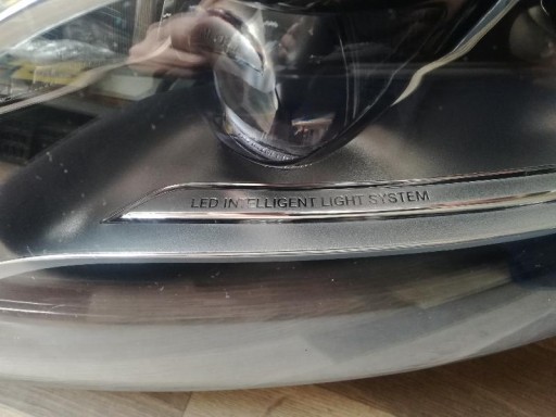 MERCEDES W222 A222 LAMPA FAR PREDNJA STRANA LIJEVA A2229060702 MERCEDES W222 A222 LAMPA FAR PREDNJA STRANA LIJEVA A2229060702