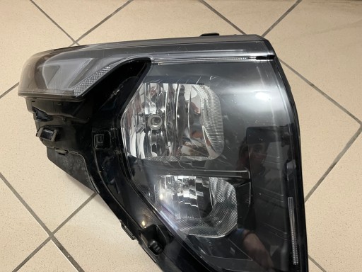 LAMPA FAR PREDNJA STRANA DESNA FORD TOURNEO COURIER MK2 II 2