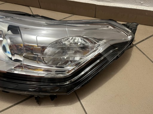 LAMPA FAR PREDNJA STRANA LIJEVA CITROEN C5 C-5 III 3 REDIZAJN XENON X7 11- 9674399580