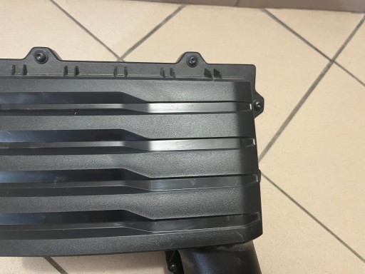 KUČIŠTE FILTERA ZRAKA VOLKSWAGEN VW AUDI SEAT SKODA 5QF129601K