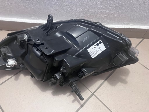 LAMPA FAR PREDNJA STRANA DESNA MERCEDES CITAN A415 W415 UK A4158202400 LAMPA FAR PREDNJA STRANA DESNA MERCEDES CITAN A415 W415 UK A4158202400