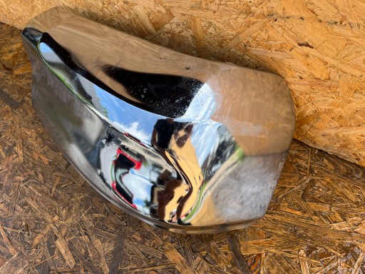 BOČNI DIO BRANIKA DESNA STRANA ZADNJI TOYOTA HILUX VIII 8