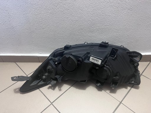 LAMPA FAR PREDNJA STRANA DESNA IVECO DAILY IV 4