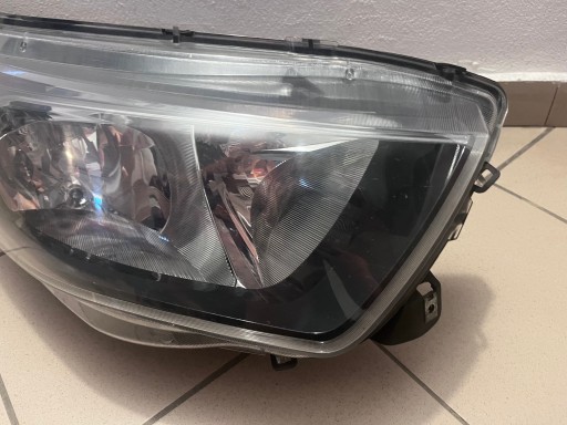 LAMPA FAR PREDNJA STRANA DESNA IVECO DAILY IV 4