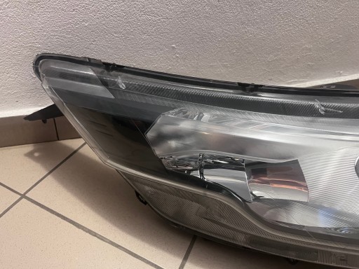 LAMPA FAR PREDNJA STRANA DESNA IVECO DAILY IV 4