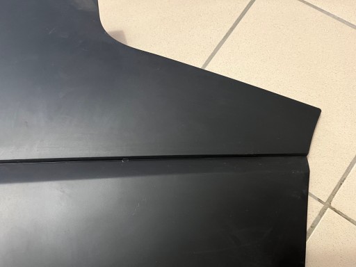 RENAULT TRAFIC III 3 OPEL VIVARO B BRANIK ZADNJI DESNA STRANA BOČNI DIO RENAULT TRAFIC III 3 OPEL VIVARO B BRANIK ZADNJI DESNA STRANA BOČNI DIO