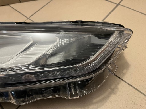 FORD TOURNEO CONNECT MK2 REDIZAJN XENON KT1B LAMPA FAR PREDNJA STRANA DESNA KT1B-13D154-AD
